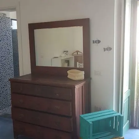 Casa Vittorio A Levante Apartment *